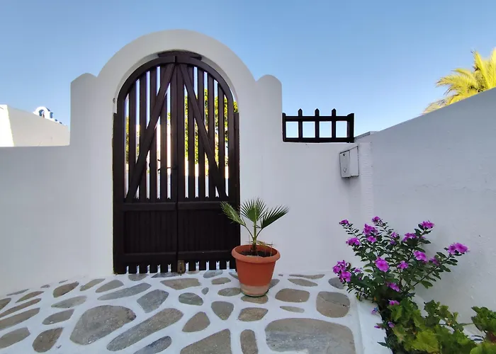 Renovated In The Heart Of Paroikia. *