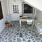 Apartamento Renovated In The Heart Of Paroikia. *