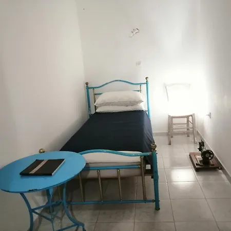 Renovated In The Heart Of Paroikia. Apartamento