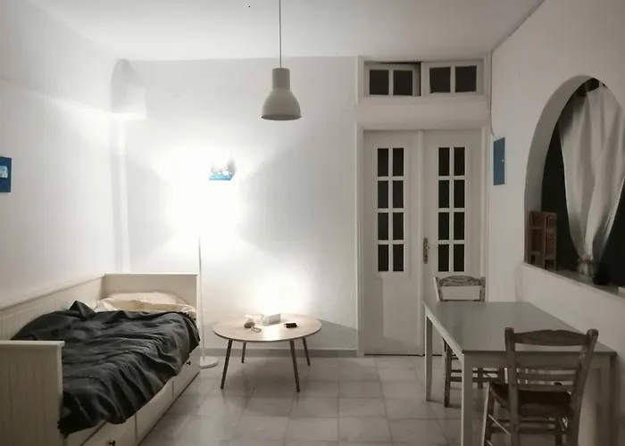 Apartamento Renovated In The Heart Of Paroikia. *