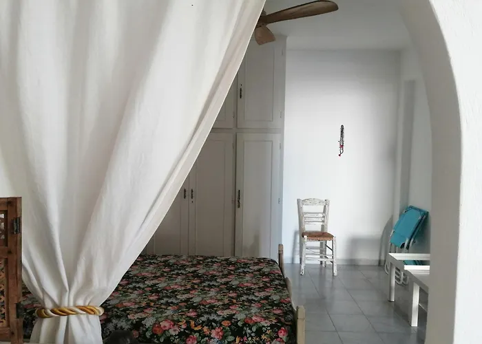 Renovated In The Heart Of Paroikia. Páros