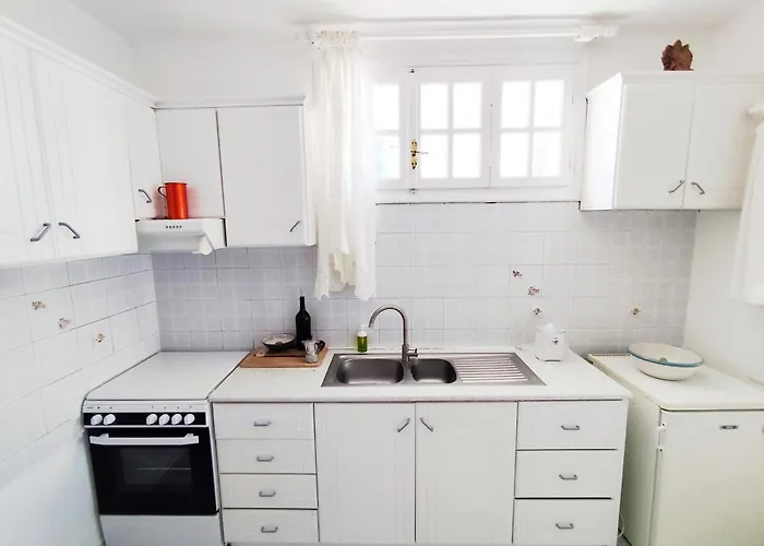 Renovated In The Heart Of Paroikia.